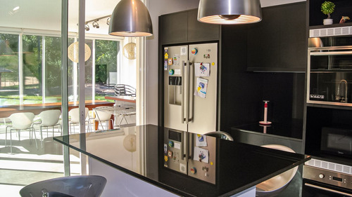 Casa De Tres Dormitorios En Venta- Solanas Punta Del Este (ref: Atm-6450)