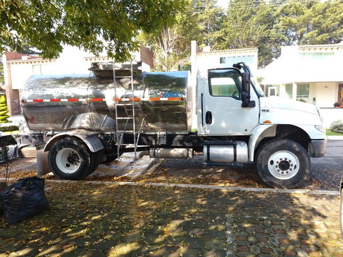 Imagen 5 de 10 de Camion Pipa International 2021