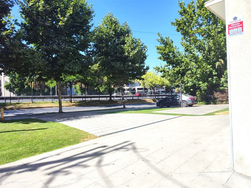 Local Comercial En Arriendo En Vitacura