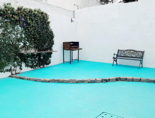 Casa En Alquiler De 1 Dormitorio C/ Cochera En La Blanqueada