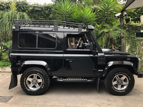 Land Rover Defender 90 S 2.4 4x4