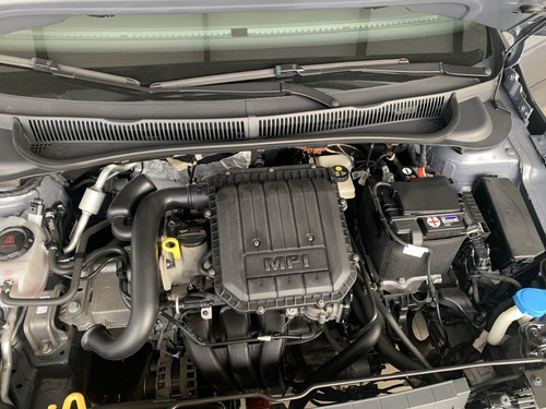 Imagem 12 de 14 de Volkswagen Polo Hatch 1.0 4p Mpi Flex