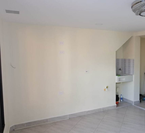 Casa Bifamiliar En Venta - Sector Toscana, Castilla Cod: 21531