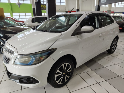 Chevrolet Onix 1.0 Lollapalooza 5p