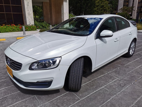 Volvo S60 2015 2.0 T5 Momentum
