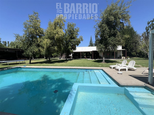 Casa En Venta De 3 Dorm. En Colina