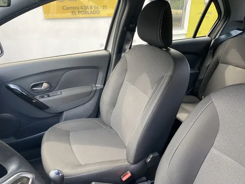 Renault Logan 1.6 Life+ Mt 4x2 2024