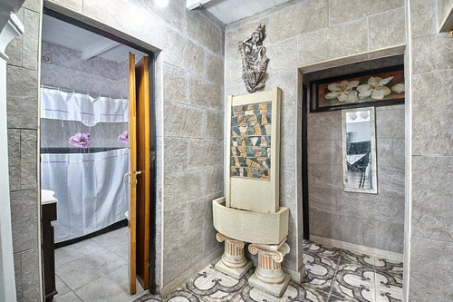 Departamento Ph · En Venta · 5 Ambientes · Luminoso, Con Estilo · En Lomas Del Mirador