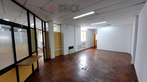 Oficina 10 Ambientes (dividida En 2 C/entr Indep) En Mitre Al 600 - 250 M2 - Centro
