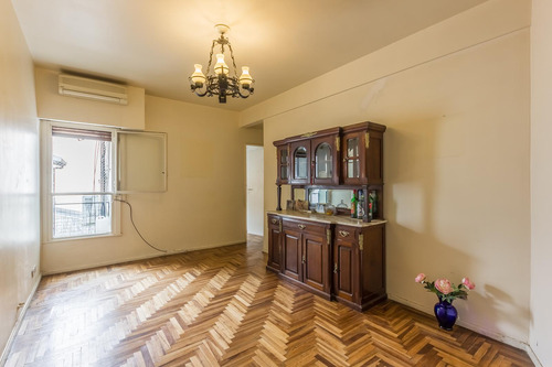 Departamento En Venta De 3 Ambientes En Recoleta