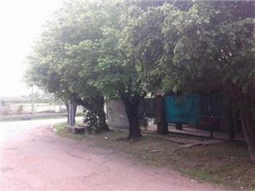 Imagen 15 de 20 de Atencion Inversores Casa Sobre Colectora De Autopista Del Oe