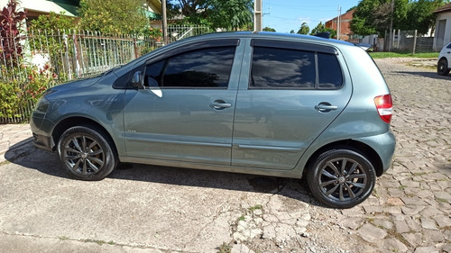 Imagem 4 de 12 de Volkswagen Fox 2008 1.6 Plus Total Flex 5p