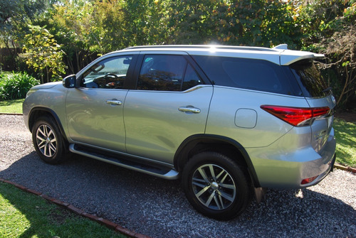 Imagen 3 de 13 de Toyota Sw4 4x4 Srx Tdi 2017