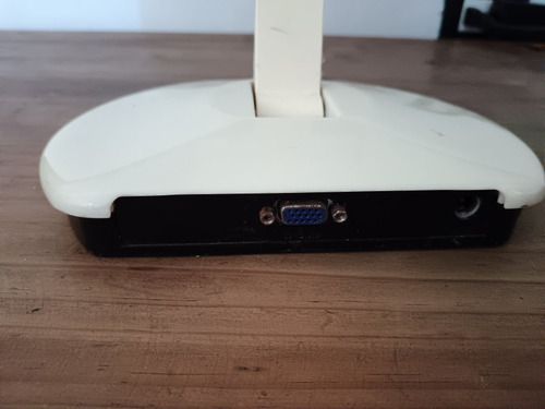 Lote De 3 Monitores Aoc E943fws Para Camaras Y Reparar Blanco (Usado)