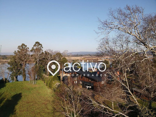 Fantástica Casa Con Orilla Al Río Valdivia