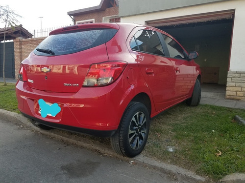 Imagen 3 de 6 de Chevrolet Onix 1.4 Ltz Mt 98cv 2015