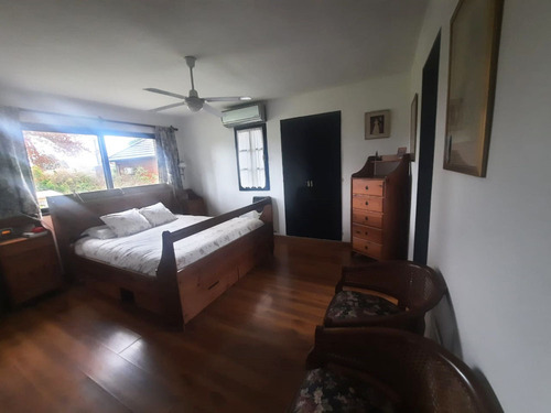 Ubicado En El Exclusivo Barrio Cerrado La Arboleda De Don Torcuato. Lindisima Casa Con 4 Dormitorios. Gran Lote De 920m2. Pileta. Muy Buen Estado.