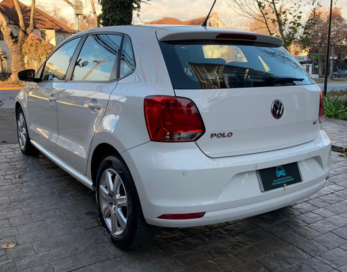 Volkswagen Polo Highline 1.6 Aut 2017