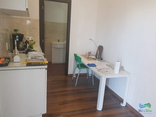 Excelente Galpon Con Oficinas, 600 M2, En Maldonado.- Ref: 2619