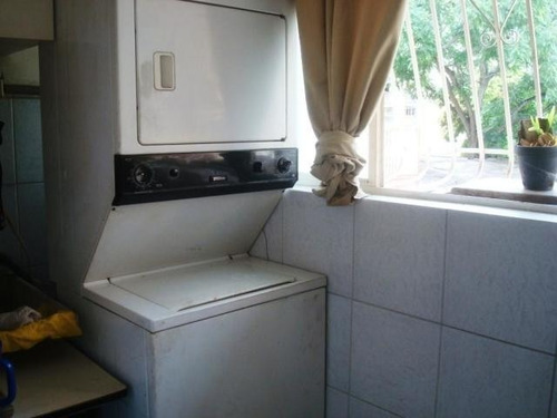 Imagen 11 de 12 de Los Palos Grandes, Se Vende Apartamento. Cod. 20-16008