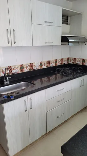 Apartamento Piso 16 En Cerro Azul.