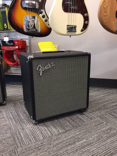 Fender Rumble Series 25 - Negro/Plata - 220V