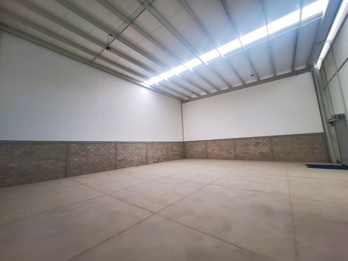 Nave Industrial En Renta En Navetec Business Park Pedro Escobedo