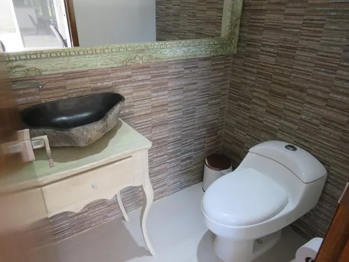 Casalote En Venta En Alto Del Escobero. Cod V14836