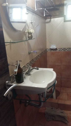 Imagen 9 de 11 de Duplex 2 Dormitorios ,baño, Cocina Living Comedor Patio Parr
