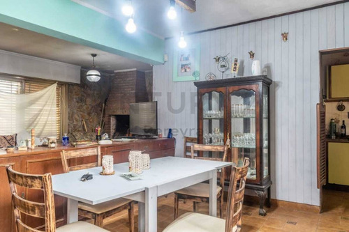 Imagen 6 de 19 de 505 Entre 19 Camino Gral Belgrano - Casa De 3 Dormitorios En Venta En Gonnet-