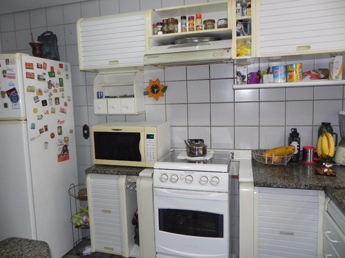 Apartamento 2 Dormitórios - 4334