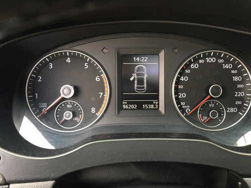 Imagem 6 de 7 de Volkswagen Jetta 2014 2.0 Comfortline Flex 4p Automática