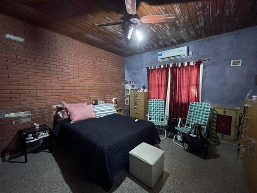 Imagen 7 de 11 de Casa Centrica De Dos A Tres Dormitorios