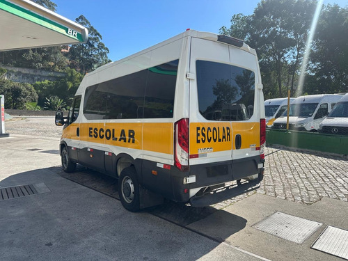 Daily Iveco 28 Lugares 2021/2022 Escolar