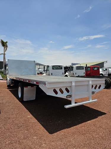 International 4300 Modelo 2015 Plataforma 7.60 Metros