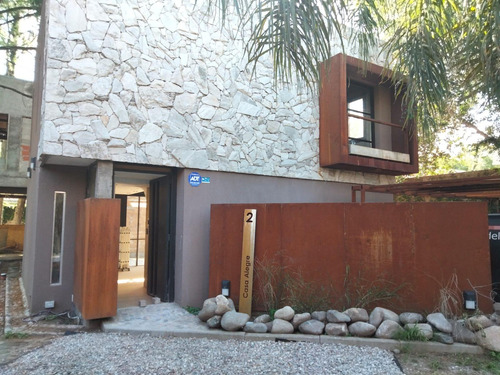 Vendo Casa En Housing Privado, Barrio Villa Belgrano