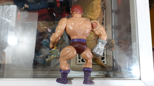 Figura He Man Fisto Se Cae Brazo Mattel 1983 Malasia (Usado)