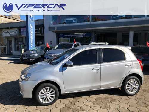 Toyota Etios U$s 2500 Y Cuotas En Pesos 1.5 2015 Impecable!