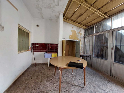 Ph En Venta De 3 Ambientes A Refaccionar Con Terraza