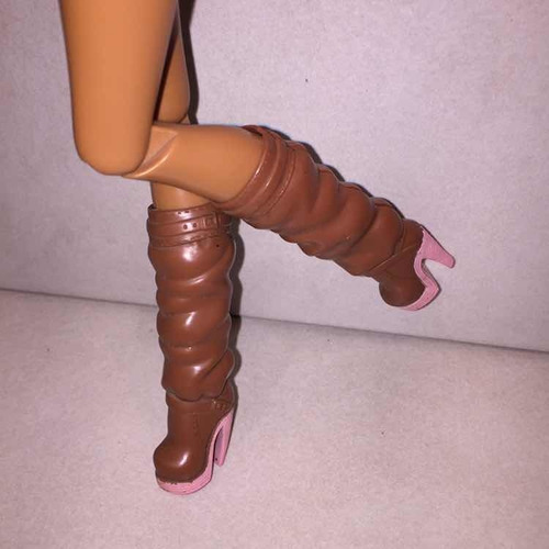 Muñeca Barbie Artsy Fashionistas First Wave 2010 Usada