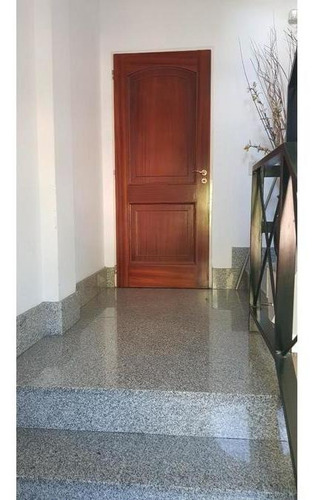 Imagen 7 de 30 de Piso Al Frente - 4 Ambientes Con 2 Cocheras Y Baulera - Patio Y Parrilla Villa Luro