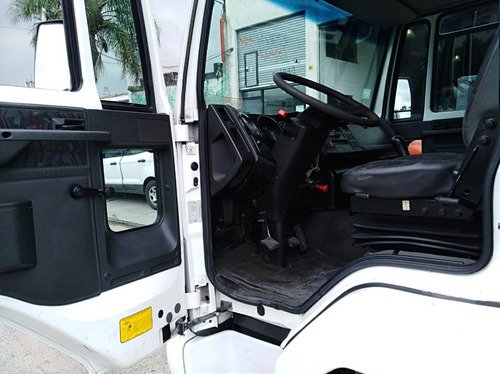 Ford Cargo 712