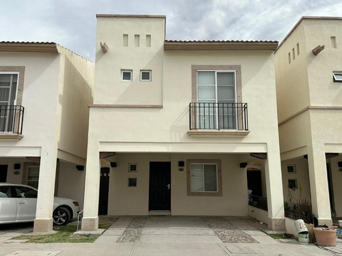 Casa En Venta En Sector Senderos, Torreon Coahuila