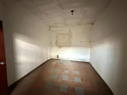 N.m Casa Gris En Barrio Obrero