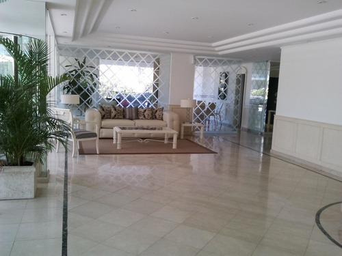 Imagen 3 de 19 de Apartamento Categoria Parada 8 Mansa Servicios Vista Edificio Palm Beach
