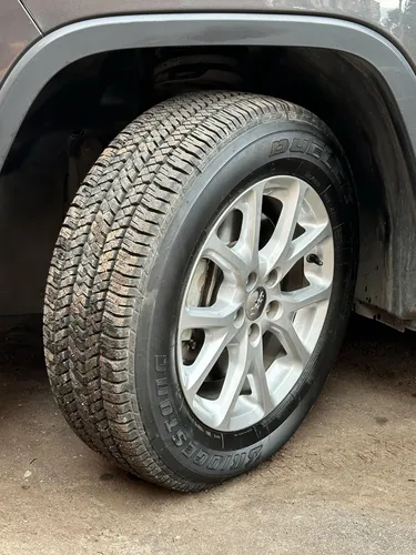 Jeep Cherokee 3.2 Longitude Plus
