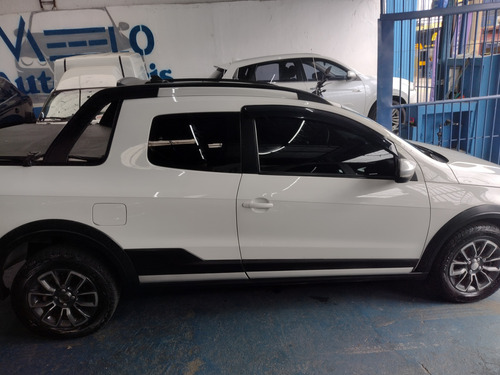 Volkswagen Saveiro 1.6 16v Cross Cab. Dupla Total Flex 2p