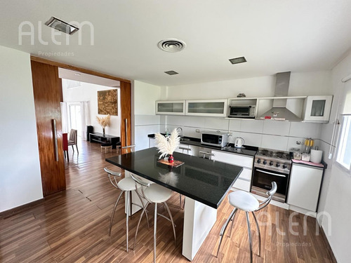 Casa En Venta En Barrio Privado San Eliseo Canning