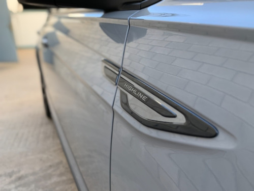 Imagen 8 de 25 de Volkswagen Nivus Hero At