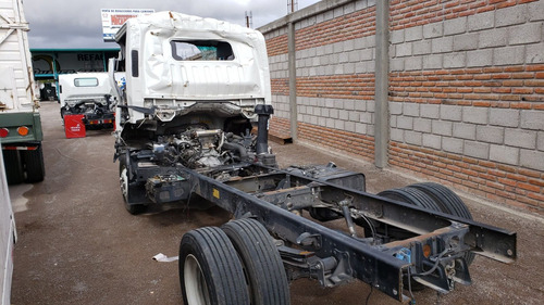 Imagen 4 de 10 de Isuzu 600 2018 (ojo Por Partes)